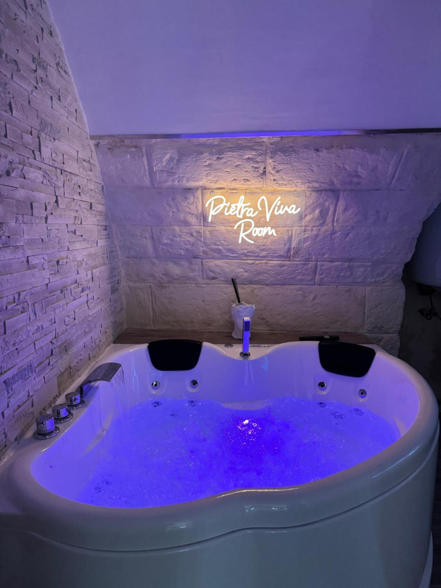 Pietra Viva Room Барі Екстер'єр фото
