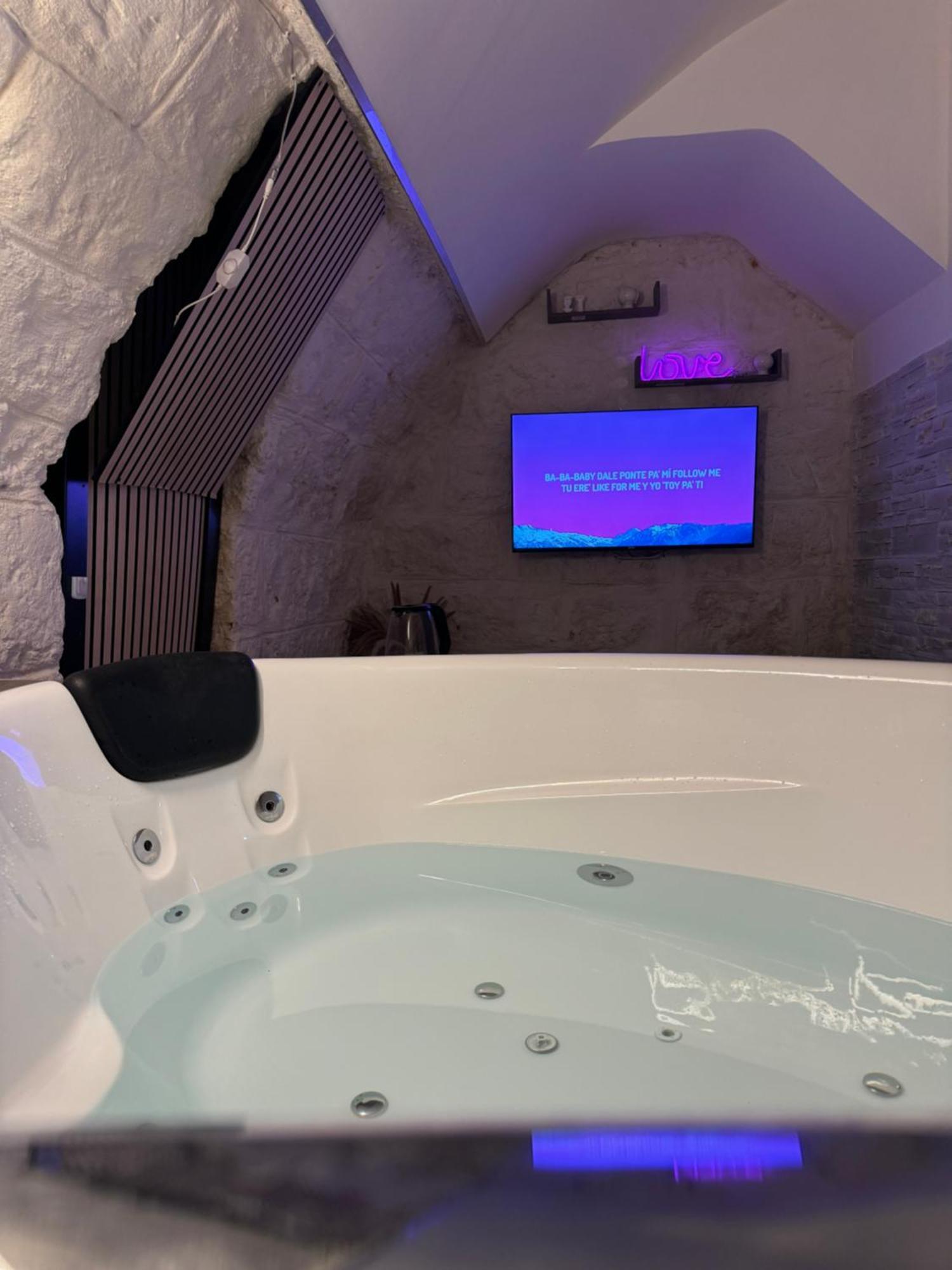 Pietra Viva Room Барі Екстер'єр фото